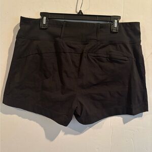 ATHLETA Trekkie North Black Shorts